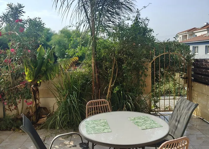 Garden Art Perivolia